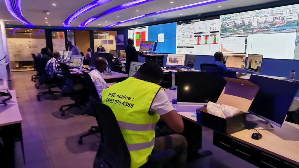 team_group_APMT-Terminal-Control-Room